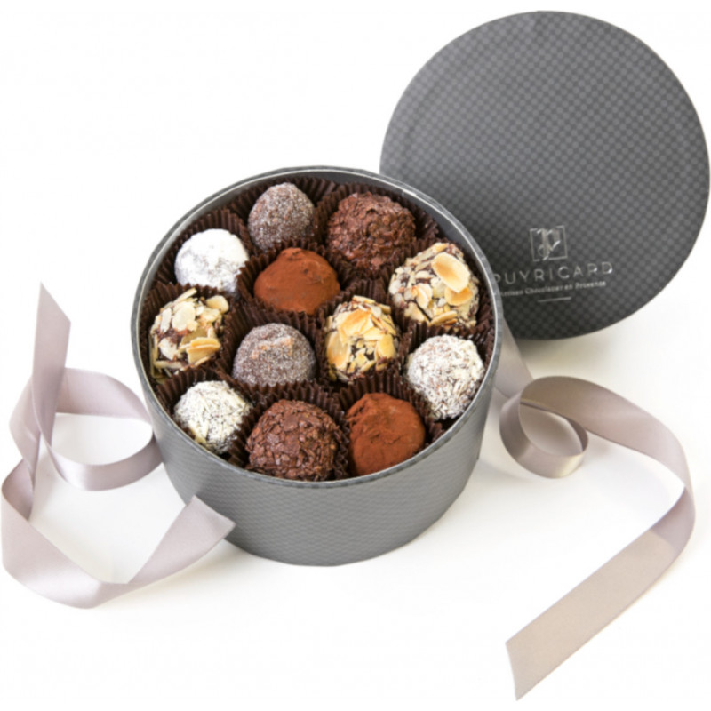 https://www.puyricard.fr/120-large_default/boite-chapeau-de-280g-de-truffes-en-chocolat.jpg