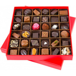 FLUO SQUARE RED BOX OF CHOCOLATES